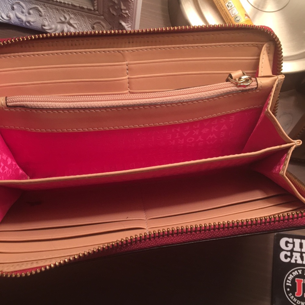 Kate Spade Wallet - Picture 4 of 5